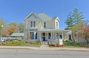 Grant Street Inn - Bloomington - Clear Creek