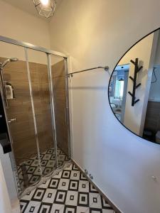 Blue Room and Private Bathroom