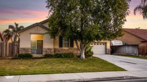 NorthWest Farmhouse - 4hvězdičkové hotely ve městě Bakersfield