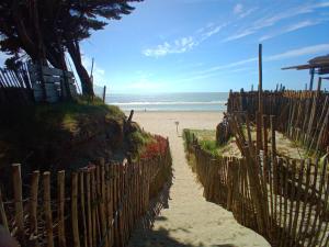 Maisons de vacances DOMAINE DES TISSEYS vue sur le Mont St Michel : photos des chambres