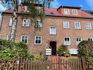 große Wohnung zentral gelegen