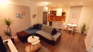 Tirana Apartment Garda