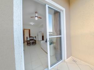 Ubatuba Apartamento a 9 minutos da praia grande 6P