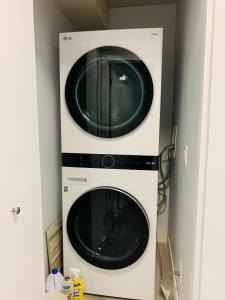 Romantic 1-Bedroom Serviced Apartment Kitchen & AC 143