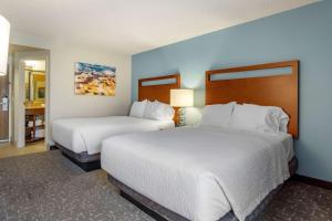 Queen Room with Two Queen Beds room in Best Western Plus Bellingham