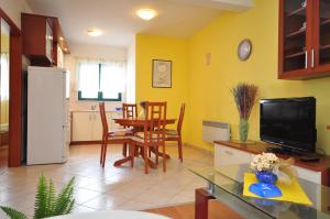 Apartments by the sea Vela Luka, Korcula - 9244