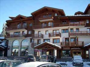 Appartements Appartement Montvalezan-La Rosiere, 2 pieces, 4 personnes - FR-1-275-146 : photos des chambres