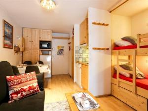 Appartement cosy à Val Thorens - 4 pers, balcon, proche pistes et commodités, 2 Flocons Argent - FR-1-637-46