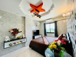 โรงแรมเรือนคุณเล็ก กานต์สินี - Ban Phan Thong Luang