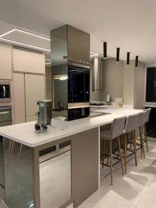 Apartamento completo na praia brava