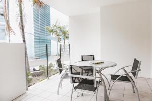 10 Leeding Terrace, Caloundra, QLD 4551, Australia.