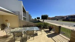 Unit 33 Seafront Estate - Leeman