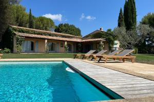 Villas Villa La Source - Location a Aix en Provence : photos des chambres