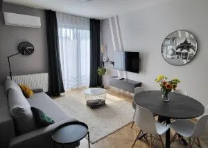Dotis Apartman Tata - Fényesdůlő