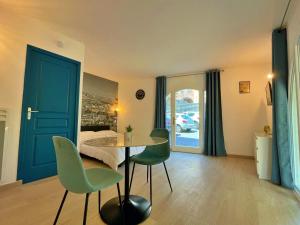 Appartements Draguignan, centre ville wifi jolie deco : photos des chambres