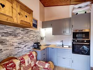 Studio rénové 4 pers, ski aux pieds - FR-1-178-183