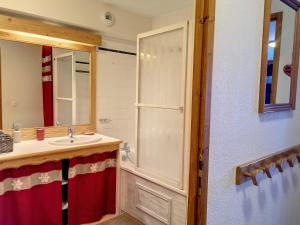 Les Menuires: Appartement 3 pièces, 6 pers, ski aux pieds - FR-1-178-310