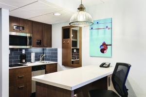 Double Room with Two Double Beds - High Floor room in Hyatt House - Charlotte Airport
