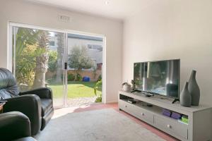 All Surfers Dream Villa - ocean is so close!