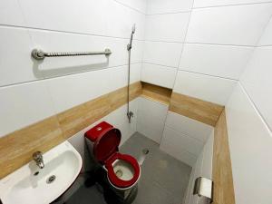B1 - Spacious 3BR House with Netflix, Fiber Wifi, Parking, Balcony