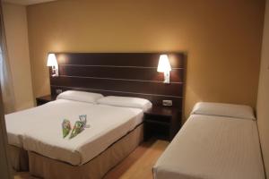 Double Room with Extra Bed room in Las Ventas