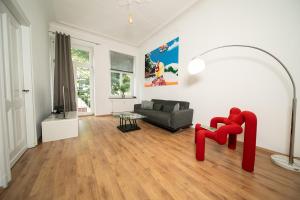 WHITE 60 QM Apartment - Zentral - Balkon - Messe