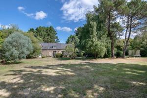 Maisons de vacances Belle maison familiale en pierre pour 12 personnes : Maison de Vacances