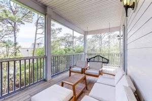 A Minor Distraction - Apalachicola