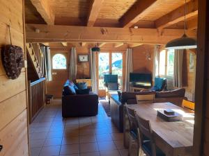 Chalets Chalet Olimon : photos des chambres