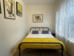 Gorgeous 2 bedroom apartment edge of Cabot Circus