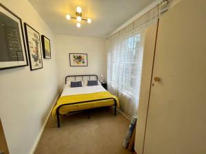 Gorgeous 2 bedroom apartment edge of Cabot Circus