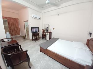 Nhật An Hotel
