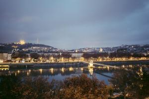OKKO Hotels Lyon Centre : Chambre Premium - Vue sur Rhône