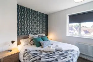 Contractor*Leisure*King Bed*Free Parking - 科廷厄姆