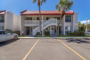 Runaway Bay 212 home