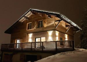 Maisons de vacances Le Chalet Arpennaz : Maison 5 Chambres