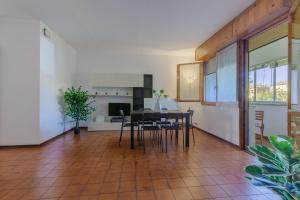 Pontelagoscuro Huge & Residential Apartment