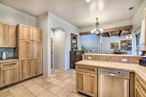2 Mi to Downtown Sante Fe: 4BR Retreat w Patio