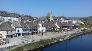 Maisons de vacances Maison tout confort avec piscine chauffee au bord des rives de la Dordogne : photos des chambres