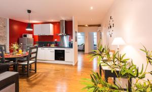 Les Gites du chateau - 2 Magnifiques Appartements face au chateau Henri IV : photos des chambres
