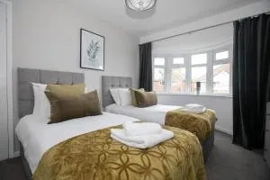 Ludlow Drive 3 bed Contractor family Town house in melton Mowbray - ميلتون موبراي