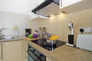 VERONICA - Coralli Beachfront Apartment