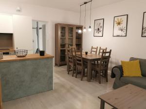 Apartament w parku