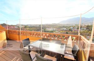 Ático Deluxe - Gran terraza con vistas panorámicas - Piscina - PARKING GRATIS