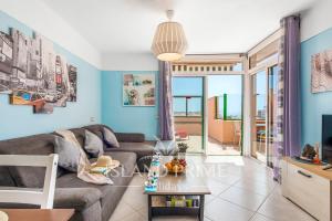 Holiday with Seaviews in Golf del Sur TLP516