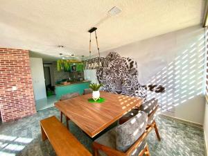 Planta Baja Enorme, Jardín, Parking, Hasta 11 Pax