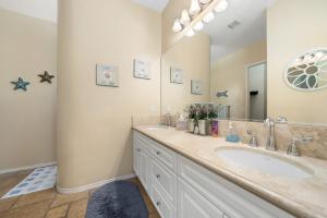 3 Master Suites Dreams!