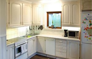 4 Bedroom Nice Home In Malungsfors