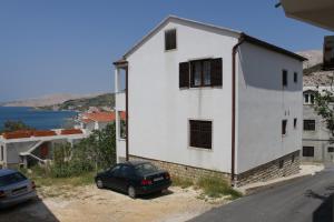 Apartment Metajna 6337a