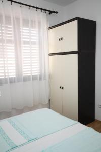 Apartment Metajna 6337c